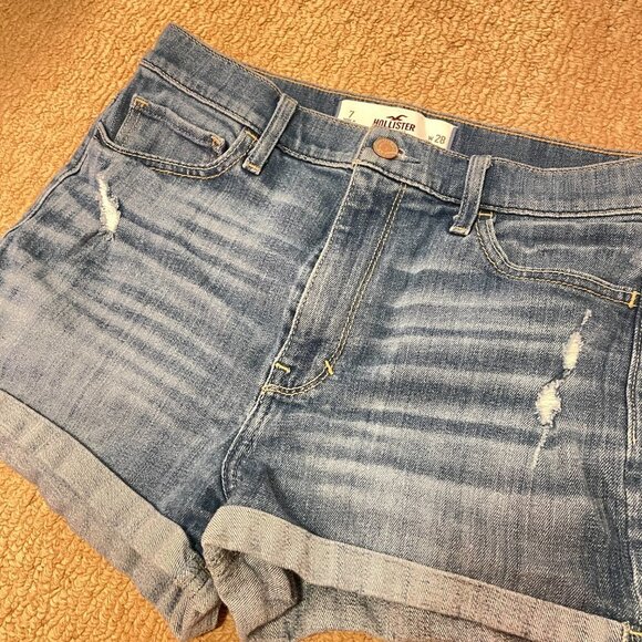 Hollister High Waist Distressed Medium Wash Denim Shorts - Size 28 - Picture 3 of 9